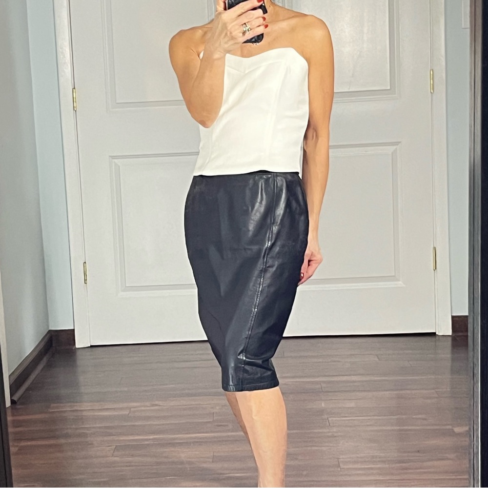 Pelle Cuir 100% genuine leather vintage skirt size 8